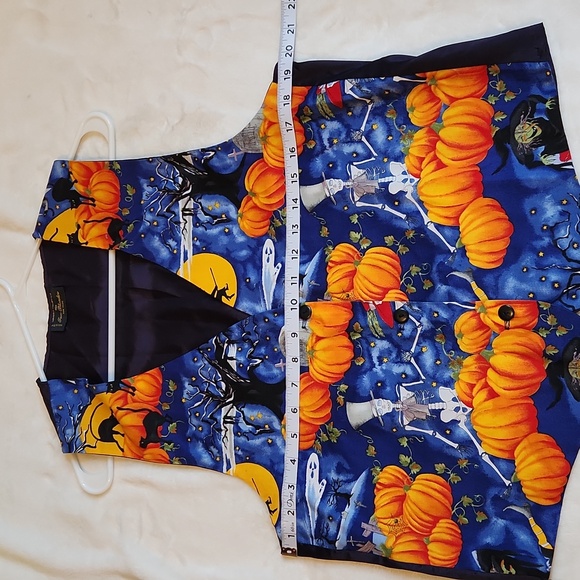 Vintage, Ginger Propper, Artsy, Spooky, Silly Skeleton & Pumpkins Halloween Vest - Picture 7 of 8